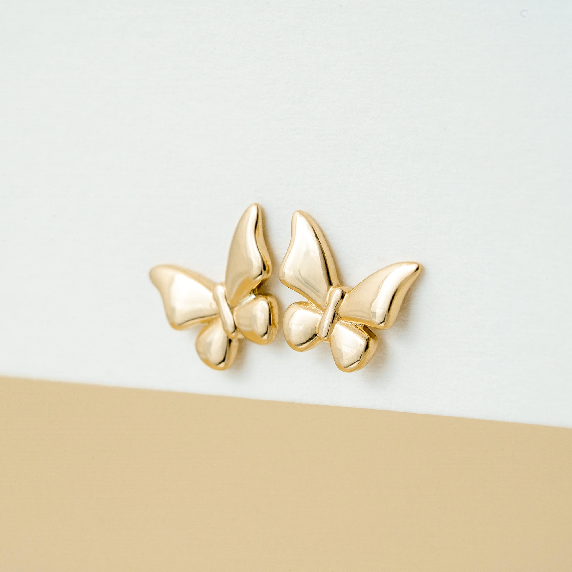 Aretes Mariposas 14K Gold Pendientes Joyeria Fina Prendas de Moda De Oro  Mujer