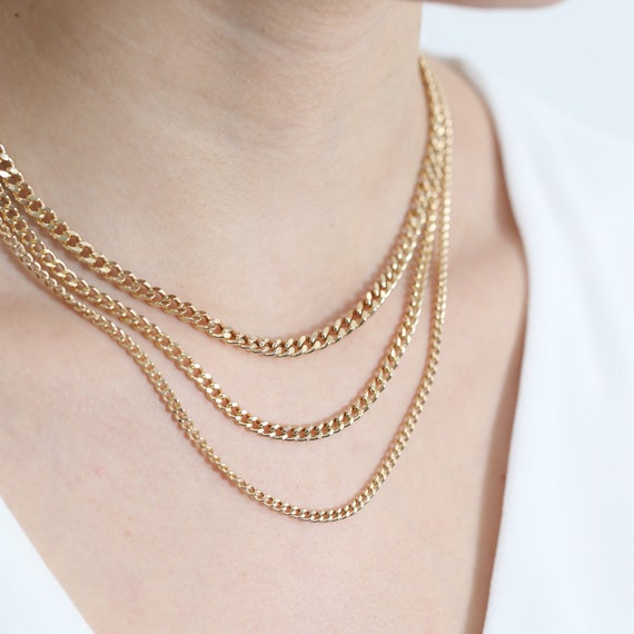 Medium Gold Curb Chain Necklace in Yellow, Rose or White Gold