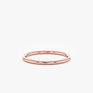 thin rose gold wedding band