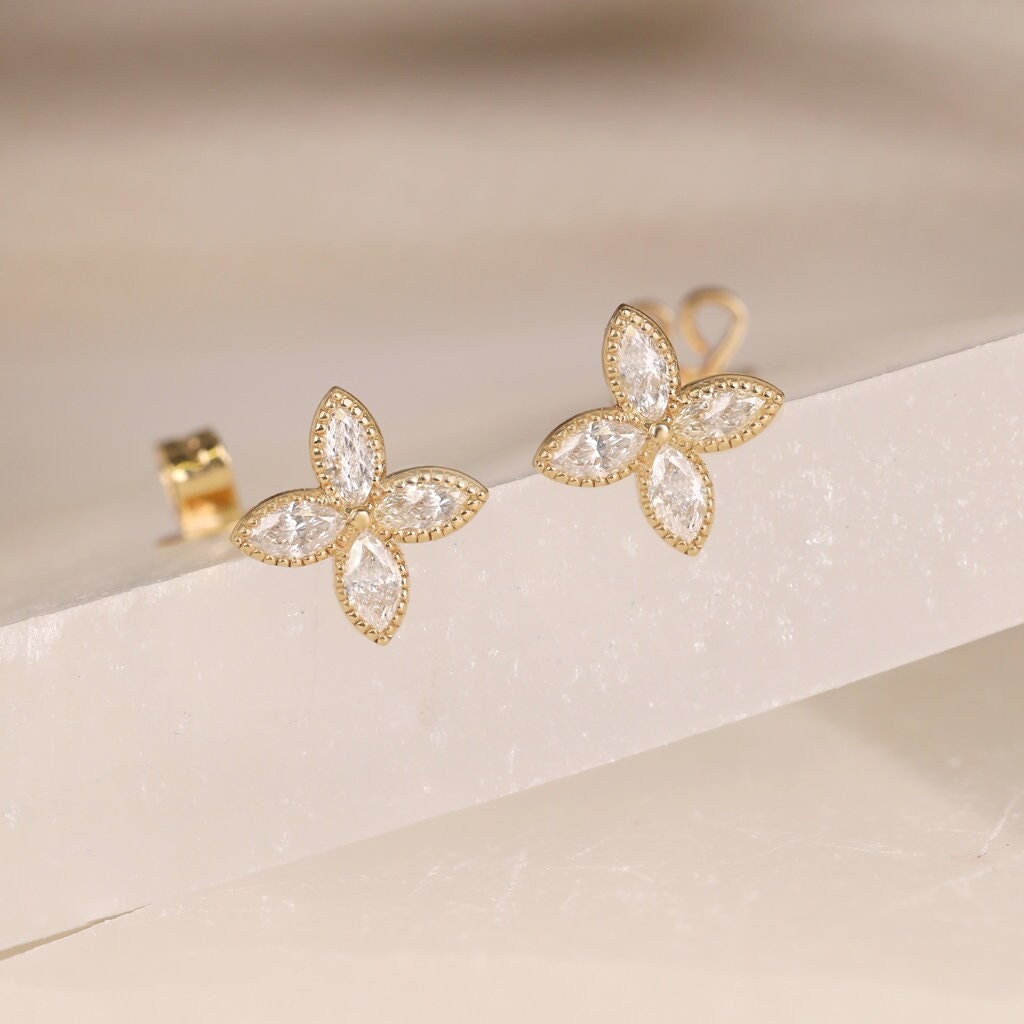 Idylle Blossom Long Earrings, 3 Golds And Diamonds - Categories