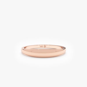 curved signet ring in rose gold