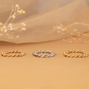 gold cuban chain rings in white, yellow and rose gold