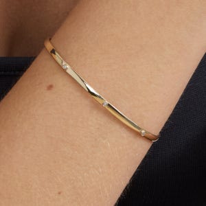 Solid Gold Diamond Cuff Bangle, 14k Gold Bar Bangle with Natural Diamond Bezels, Chain Lobster Clasp Closure, Minimalist Bracelet, Ashlynn