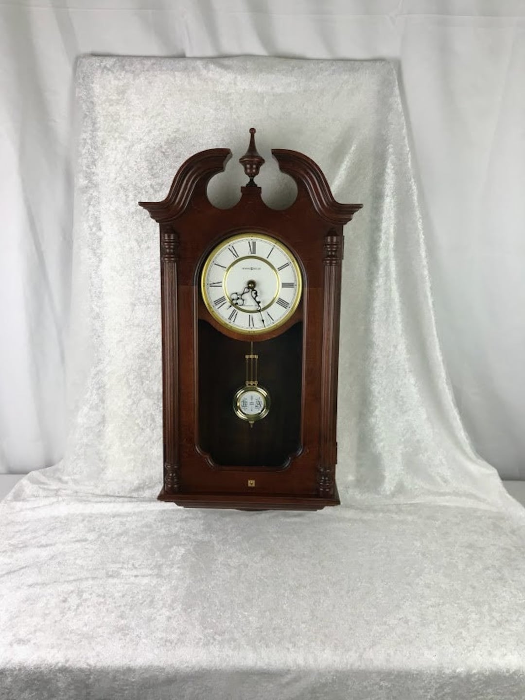Exquisite Howard Miller Quartz Wall Clock Etsy