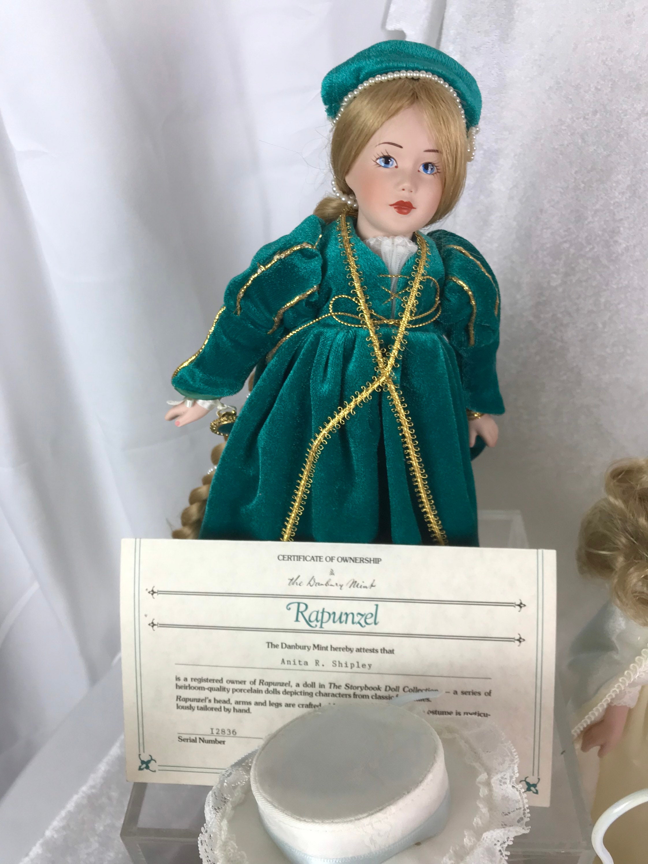 Danbury Mint Alice in Wonderland Antique Collectibles