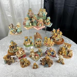 Pristine Cherished Teddies Collection of Twenty Two from Enesco, Larger Figurines