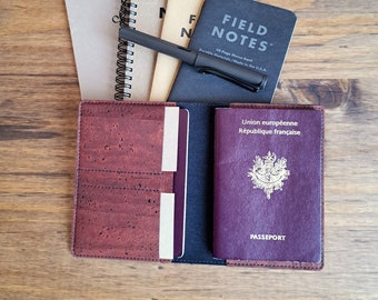 Customizable passport cover, Hand-crafted in cork fabric, Several colors available, Minimalist durable wallet, Gift for a trip