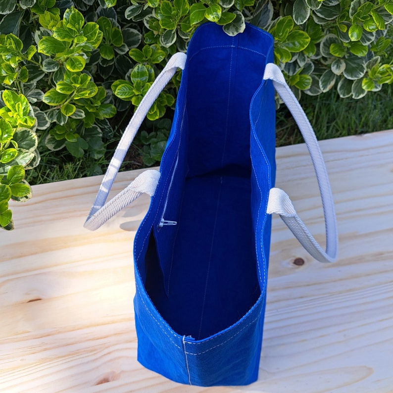 Minimalistische draagtas van milieuvriendelijk wasbaar papier, handgemaakt, verschillende kleuren, 2 maten, aanpasbare tas afbeelding 7
