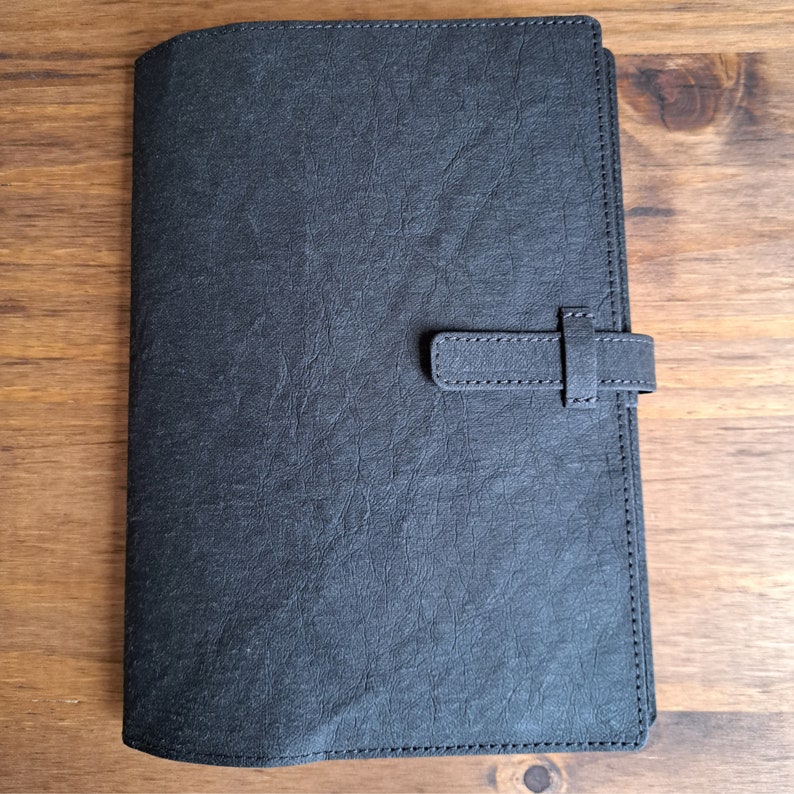 Housse de carnet durable fait à la main en papier lavable, végétalien, Plusieurs coloris et tailles, Cadeau personnalisé BLACK