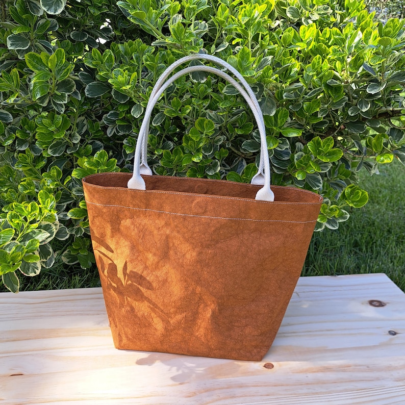 Minimalistische draagtas van milieuvriendelijk wasbaar papier, handgemaakt, verschillende kleuren, 2 maten, aanpasbare tas CLAY TERRACOTTA