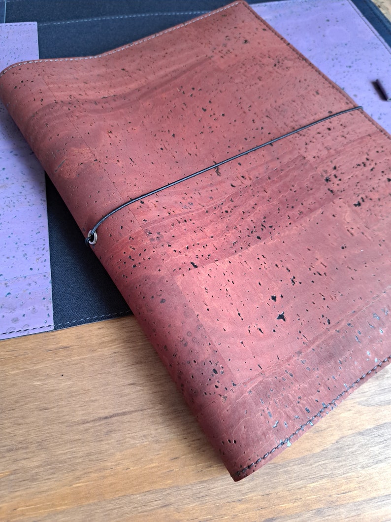 Copertina del taccuino minimalista realizzata a mano con tessuto di sughero, Pronta per la spedizione immagine 3