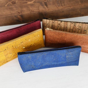 Handmade fountain pen holder made of cork fabric, Several colors available, Sustainable and vegan makeup pouch