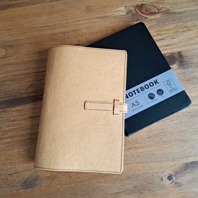 Housse de carnet durable fait à la main en papier lavable, végétalien, Plusieurs coloris et tailles, Cadeau personnalisé BROWN