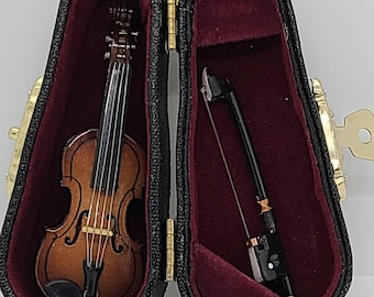 Miniature Violin in case  3-inch Collectible MTT1119