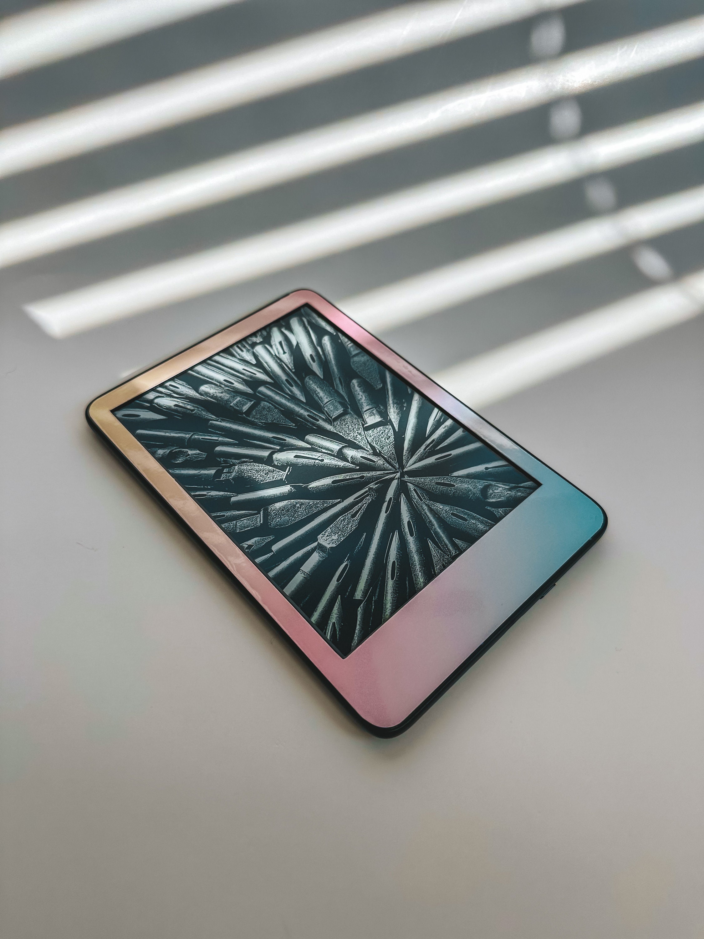 Funda Kindle para amantes / Funda de vinilo para Kindle / Calcomanía para Kindle / Accesorio para Kindle / Regalos para amantes de los libros