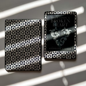Retro Daisy Kindle Skin | Kindle Vinyl Cover | Kindle Decal | Kindle Accessory | Bookish Gifts