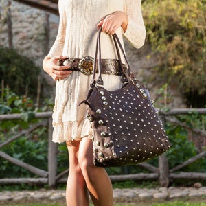 Tote bag with brown studs / Brown leather bag / Rock bag / Brown leather bag / Large bag / Brown leather shoulder bag