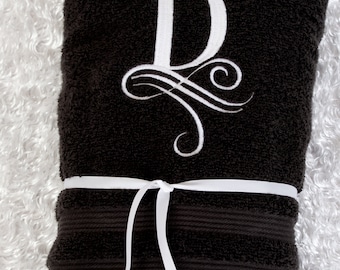 Personalized Initial Cotton Bath Towel: Embroidered Monogram Gift