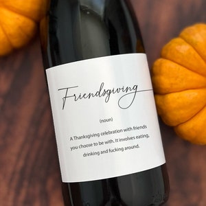 Friendsgiving wine label, Friendsgiving Definition, Holiday Party Gift, Thanksgiving, Friendsgiving Hostess Gift, Family Holiday Gifts