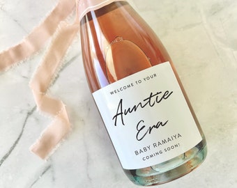 Auntie Era Pregnancy Announcement Wine Label: New Aunt Gift