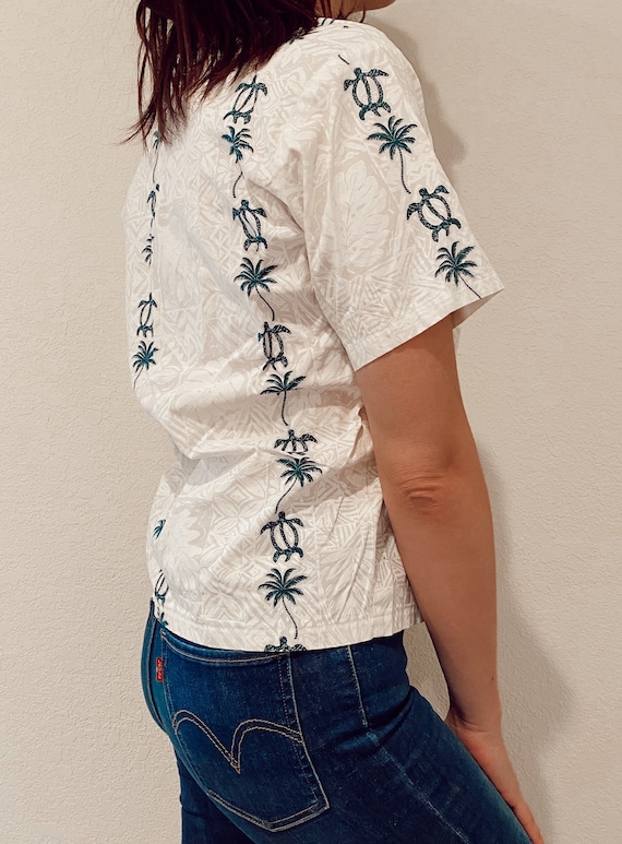 Hawaiian Cropped Shirt, Kids Turtle and White size