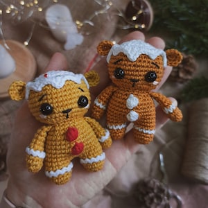 Crochet Christmas PATTERN, Gingerbread Bear, LOW Sew Christmas Tree Ornament, Amigurumi Christmas Decor PDF Pattern