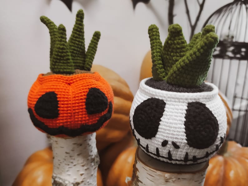 Halloween Crochet Pattern Succulent, 2 in 1 Jack O Lantern PDF pattern image 2