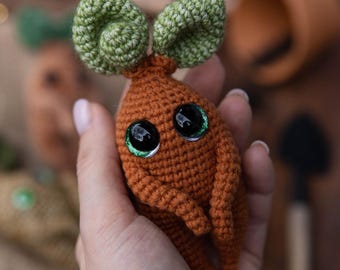Crochet Mandrake Plant PATTERN, Amigurumi baby mandrake root with booty, Fantasy Magic Plushie PDF pattern
