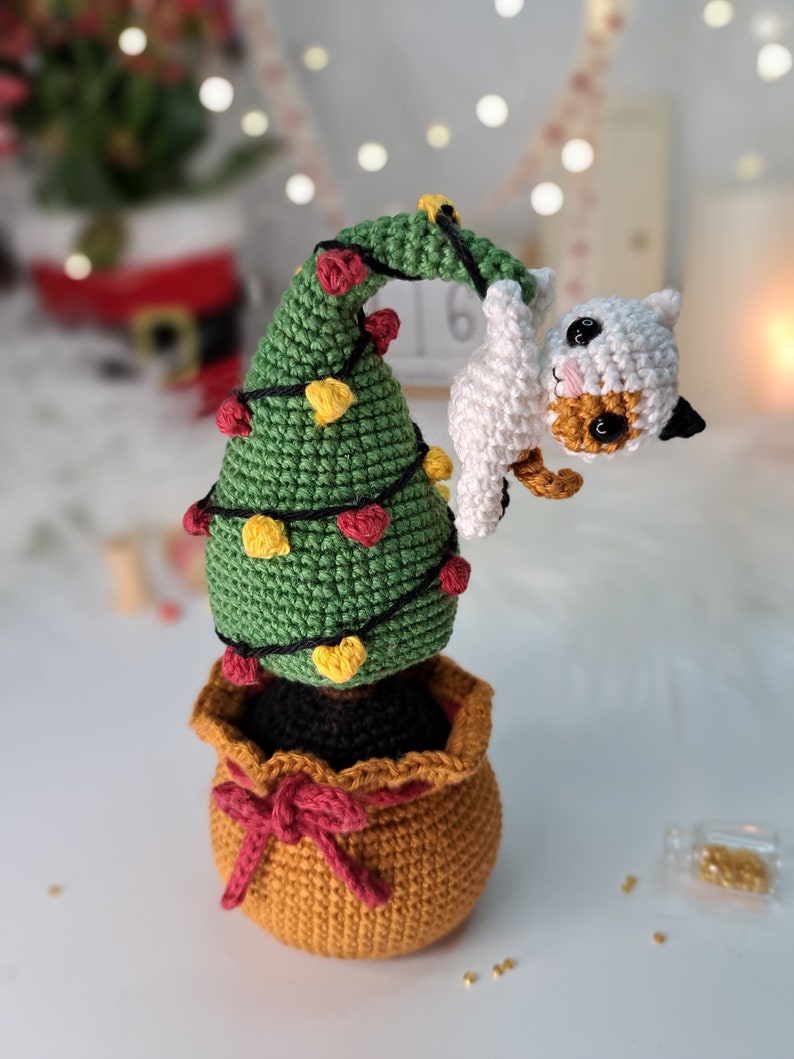 Crochet PATTERN Christmas Tree in a pot with a mini Cat, Amigurumi Christmas decoration, Mini Crochet Christmas tree PDF tutorial image 6
