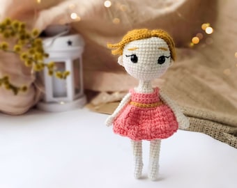 Amigurumi Doll Crochet Pattern, Patron PDF de petite poupée