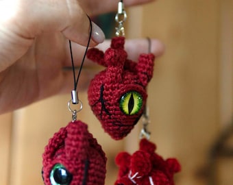 Crochet heart PATTERN, Low-sew Anatomical Human Heart, Halloween Spooky Heart Keychain, Mini amigurumi PDF pattern