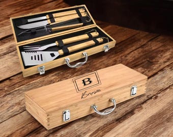 Personalized BBQ Grill Set – Custom Engraved Wooden Tools in Gift Box – Great Father’s Day Gift for Dad, Husband, or Grill Master