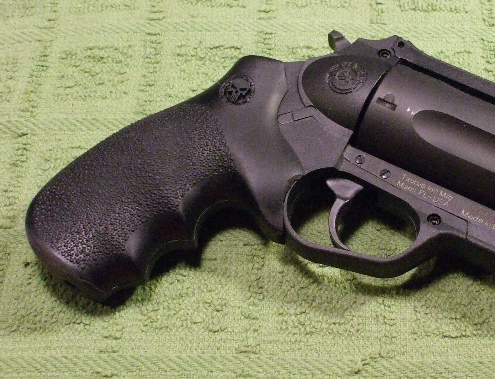 decorative taurus revolver grips