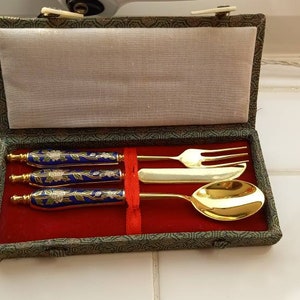 Boxed cutlery travel set enamel gold plated