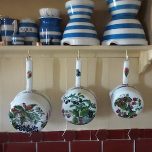 Ensemble de casseroles en porcelaine de Paris résistant à la chaleur Alumnite Frugier prix pour trois casseroles