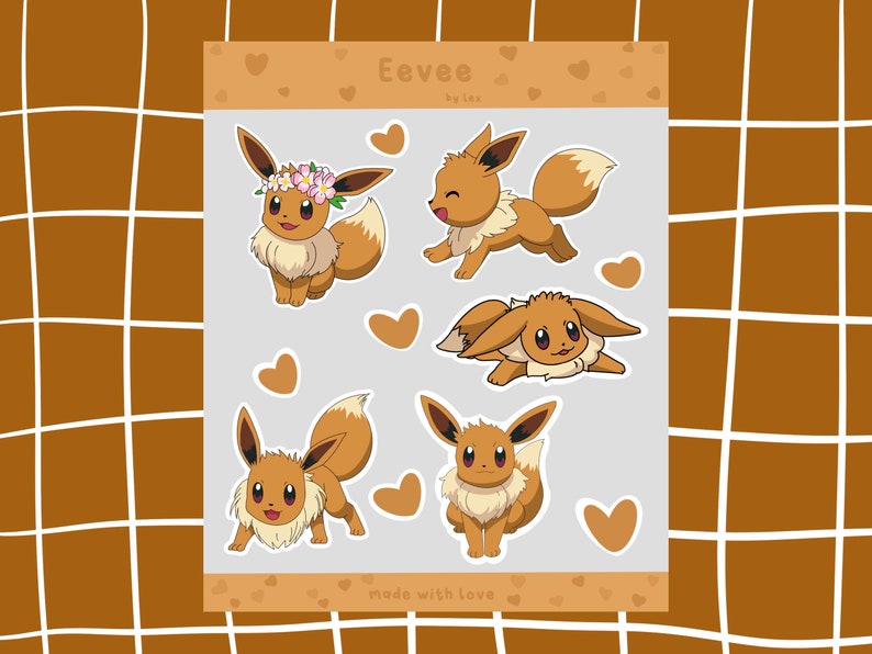 K&ouml;nnte beinhalten: Ein Set mit f&uuml;nf braunen Eevee Pokemon-Aufklebern in verschiedenen Posen. Die Aufkleber befinden sich auf einem wei&szlig;en Hintergrund mit Herzen und dem Text "Eevee by Lex" und "made with love".