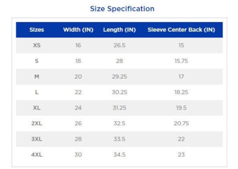 K&ouml;nnte beinhalten: Gr&ouml;&szlig;entabelle f&uuml;r Kleidung mit Ma&szlig;en in Zoll. Die Tabelle zeigt Gr&ouml;&szlig;en von XS bis 4XL mit den entsprechenden Ma&szlig;en f&uuml;r Breite, L&auml;nge und &Auml;rmelmitte hinten.