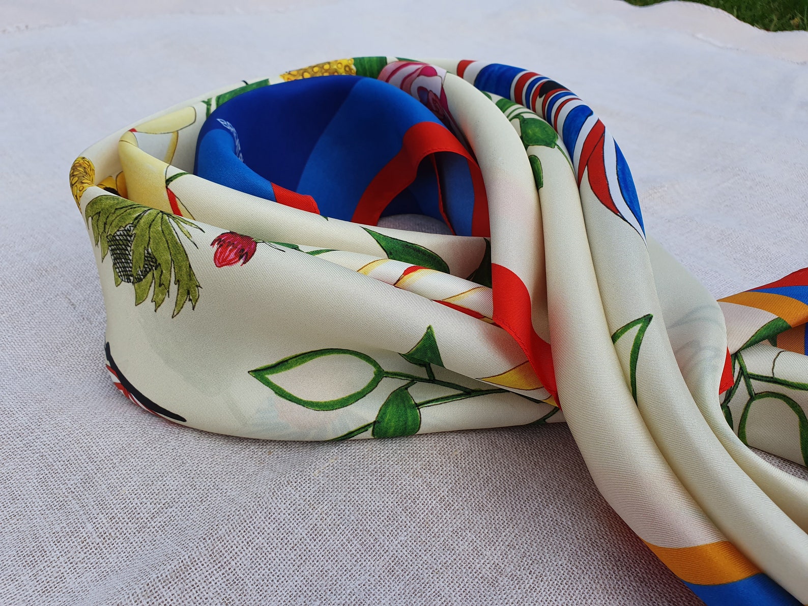 PAÑUELO 90CM | Pañuelo de seda 100% natural - La Caressette