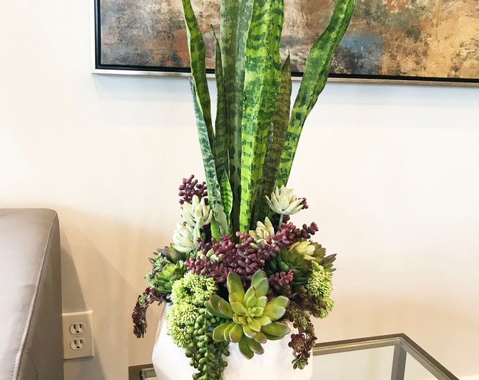 Beautiful Faux Succulent Arrangement
