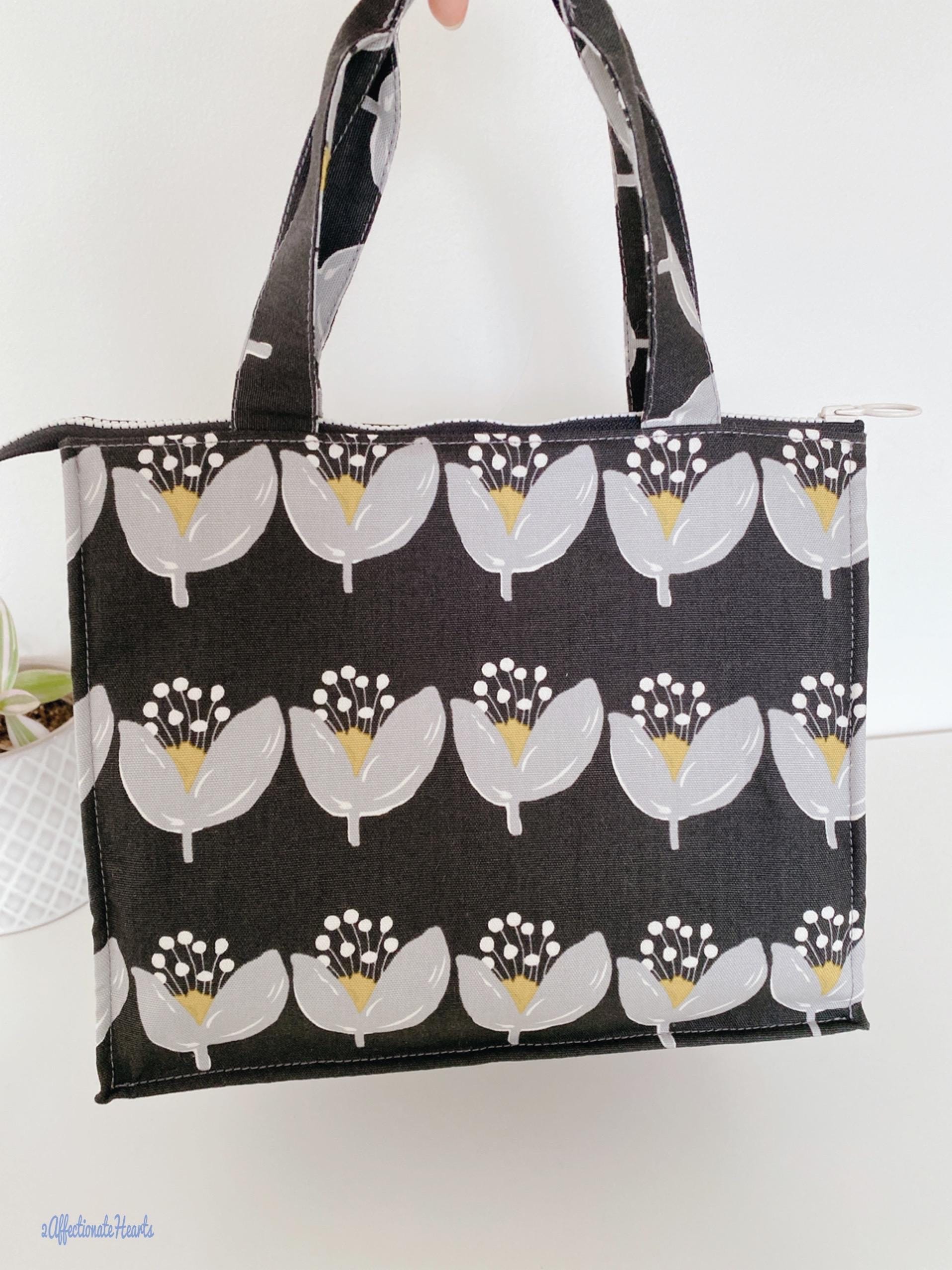 ハンドメイド 保冷バッグ ランチバッグ 花柄 黒 手作りの保冷ランチバッグ、日本の花柄生地、黒 - Etsy 日本