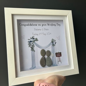 Personalised Wedding Gift, Wedding Gift For The Couple, Wedding Pebble Picture Mr & Mrs, Handmade Gift - Marriage Gifts, Wedding Pebble Art