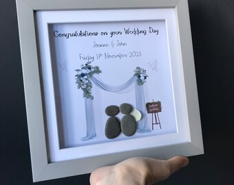 Personalised Wedding Gift, Wedding Gift For The Couple, Wedding Pebble Picture Mr & Mrs, Handmade Gift - Marriage Gifts, Wedding Pebble Art