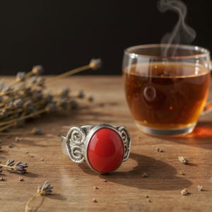 Handmade ring in 925 silver and natural red coral - unique creation - handmade women&#39;s jewelry - original gift