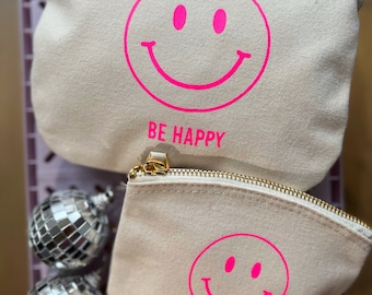 Cosmetic bag | Bags | Wallet | Purse | Personalised | Gift bag | Smiley | Aesthetic | Statement | Birthday