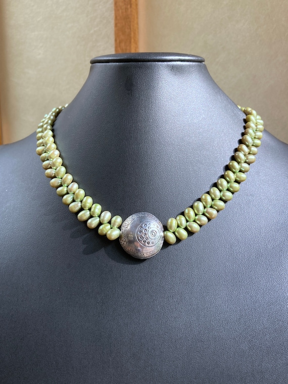 Green cheap pearl choker