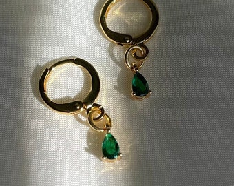 Emerald Huggies hoop earrings, Amethyst earrings, Handmade earrings, 18K gold, Crystal hoops, Small hoop earrings, christmas gifts