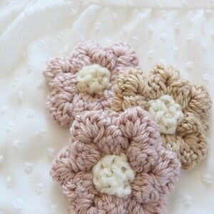 Crochet Flower Pattern, Crochet Flower Applique Pattern, Mini Flower Crochet Pattern, Crochet Flower Garland, Crochet Flower Patch image 6