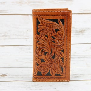 Cartera de rodeo estilo western con filigrana floral y bisonte americano. Moderna cartera grande plegable estilo western. Accesorio de cuero de dos tonos con caja de regalo.