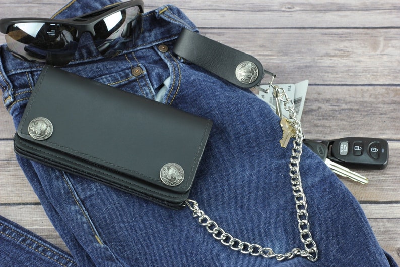 Hot Leathers Buffalo Nickel Bi-Fold Wallet - Black Leather With Chain & Snap, Metal Medallions