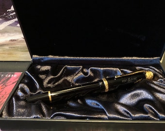 MontBlanc Voltaire Fountain Pen made in